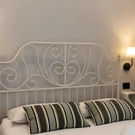 - Ics04100b-dyd Apartment Cernobbio